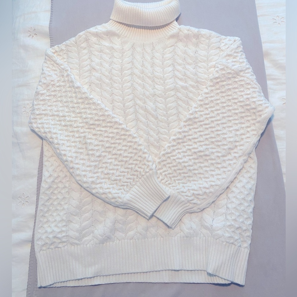 Highland Turtleneck Jumper size S. Like new worn once.